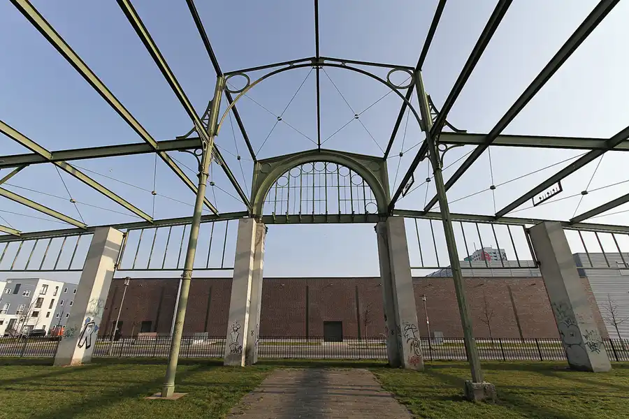 060 | 2011 | Berlin | Alter Schlachthof – Hammelauktionshalle | © carsten riede fotografie