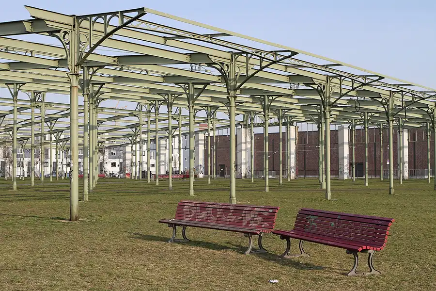 063 | 2011 | Berlin | Alter Schlachthof – Hammelauktionshalle | © carsten riede fotografie