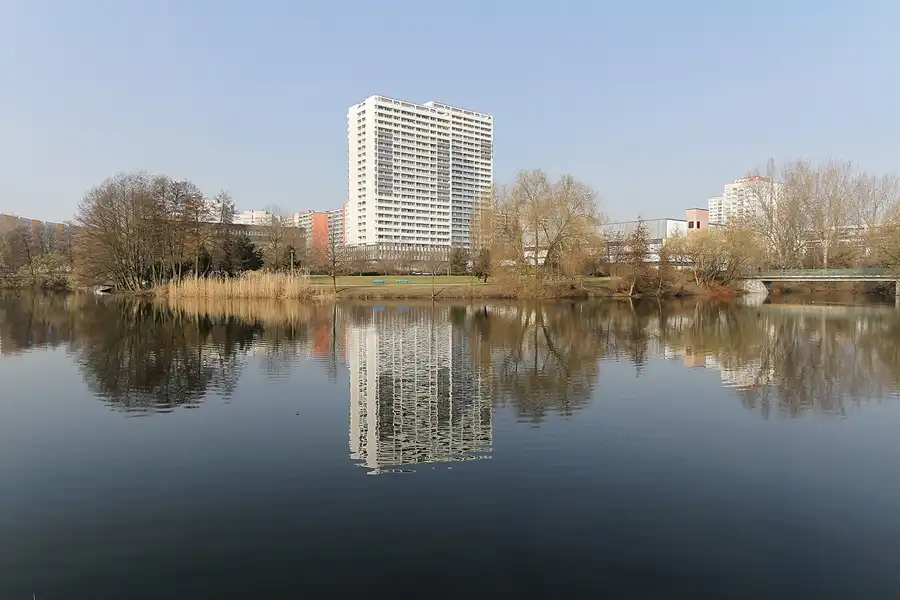 082 | 2011 | Berlin | Fennpfuhl | © carsten riede fotografie