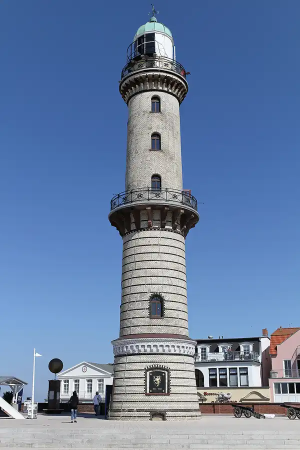 030 | 2011 | Rostock-Warnemünde | Leuchtturm | © carsten riede fotografie