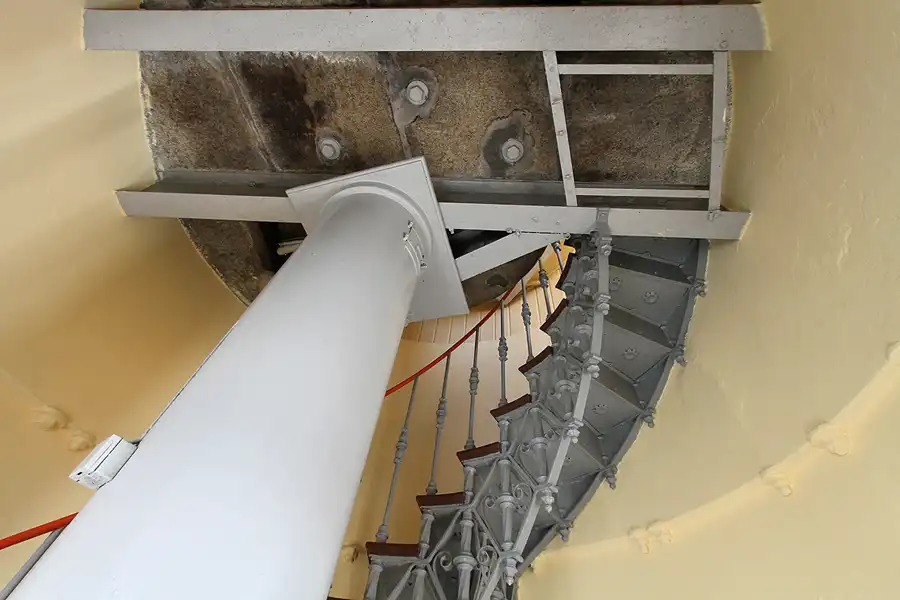 040 | 2011 | Rostock-Warnemünde | Im Leuchtturm | © carsten riede fotografie