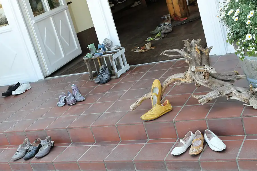 044 | 2011 | Rostock-Warnemünde | Am Strom | © carsten riede fotografie