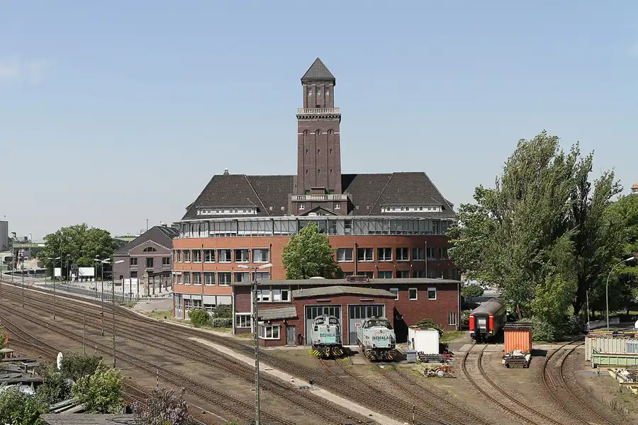 072 | 2011 | Berlin | Westhafen | © carsten riede fotografie
