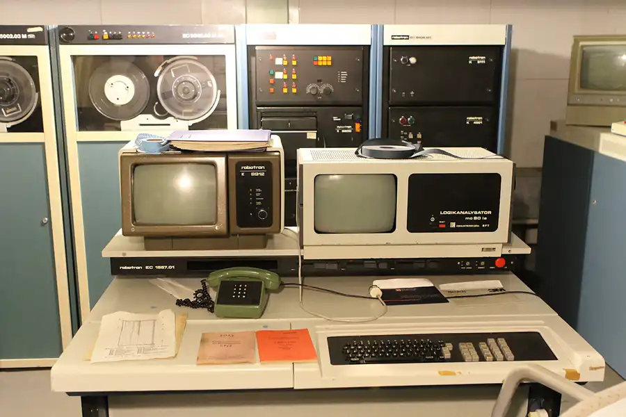 021 | 2011 | Kossa | Militär-Museum – Rechnerbunker | © carsten riede fotografie