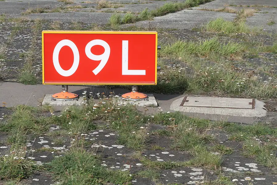 004 | 2011 | Berlin | Tempelhof Field | © carsten riede fotografie