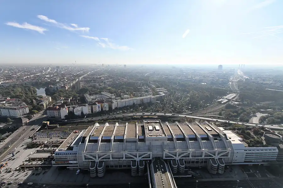 020 | 2011 | Berlin | Blick vom Berliner Funkturm (126 Meter) | © carsten riede fotografie