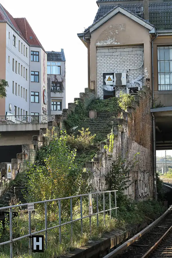 040 | 2011 | Berlin | S-Bahnhof Messe Nord | © carsten riede fotografie