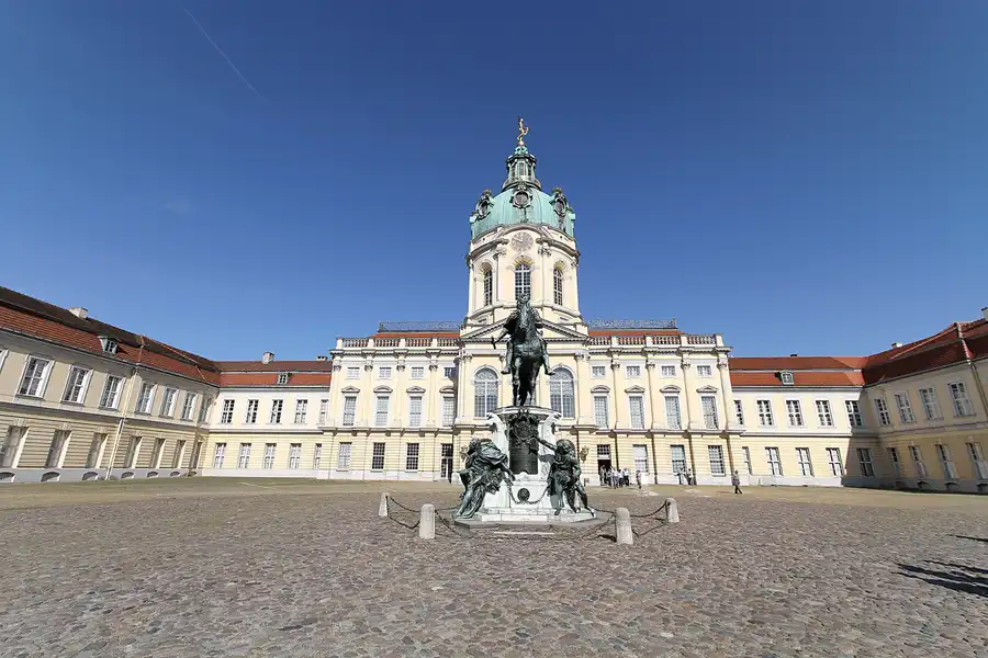 044 | 2011 | Berlin | Schloss Charlottenburg | © carsten riede fotografie