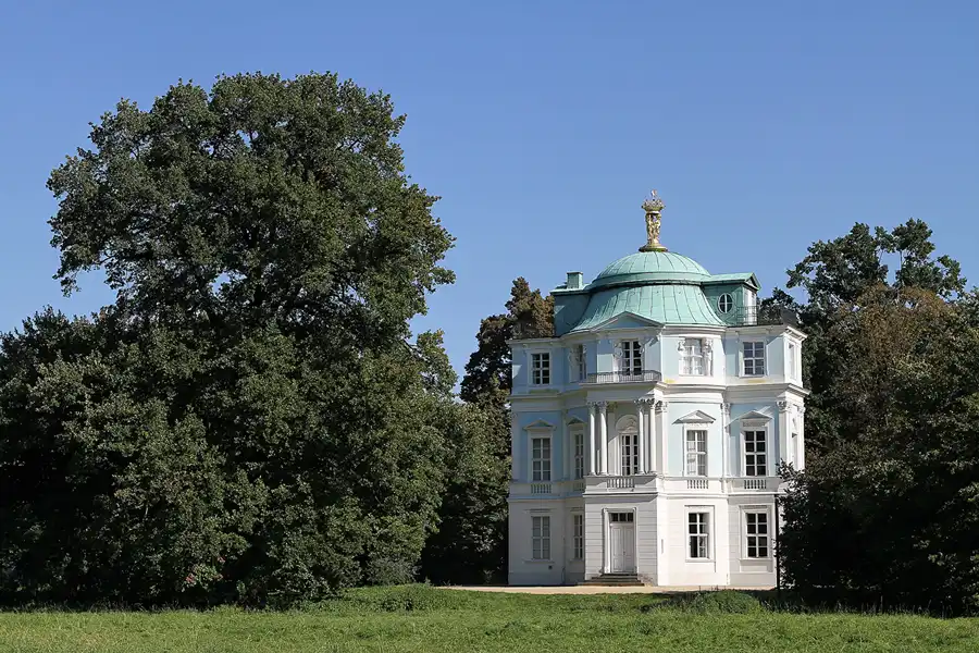 066 | 2011 | Berlin | Belvedere im Schlossgarten | © carsten riede fotografie