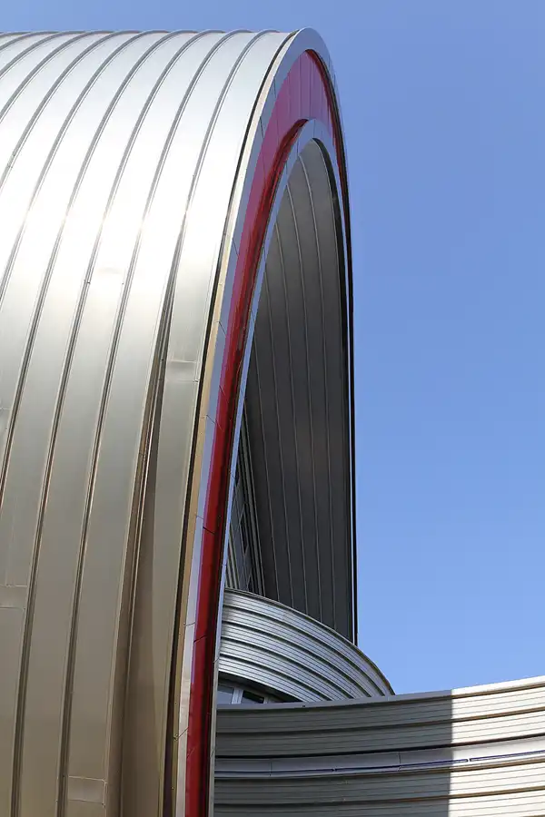 047 | 2011 | Berlin | Marzahner Promenade – Eastgate | © carsten riede fotografie