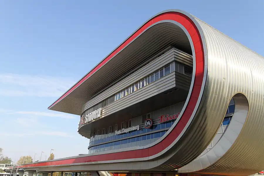 050 | 2011 | Berlin | Marzahner Promenade – Eastgate | © carsten riede fotografie
