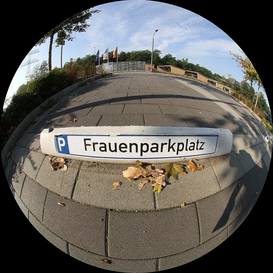 063 | 2011 | Berlin | Gewerbepark Georg Knorr | © carsten riede fotografie