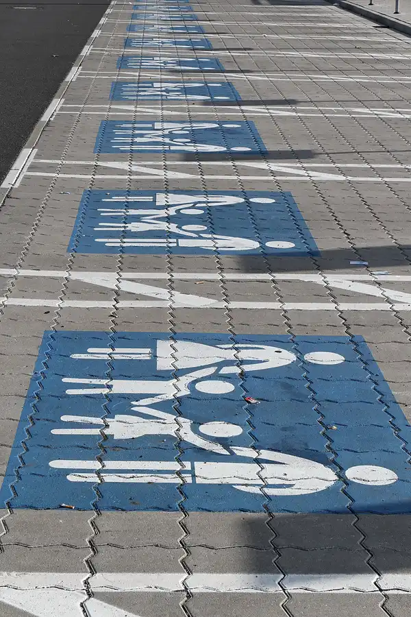 076 | 2011 | Berlin | Landsberger Allee – Ikea | © carsten riede fotografie