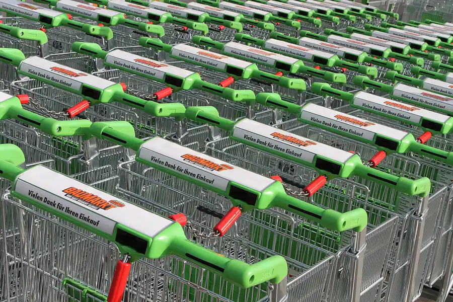 078 | 2011 | Berlin | Landsberger Allee – Globus Baumarkt | © carsten riede fotografie