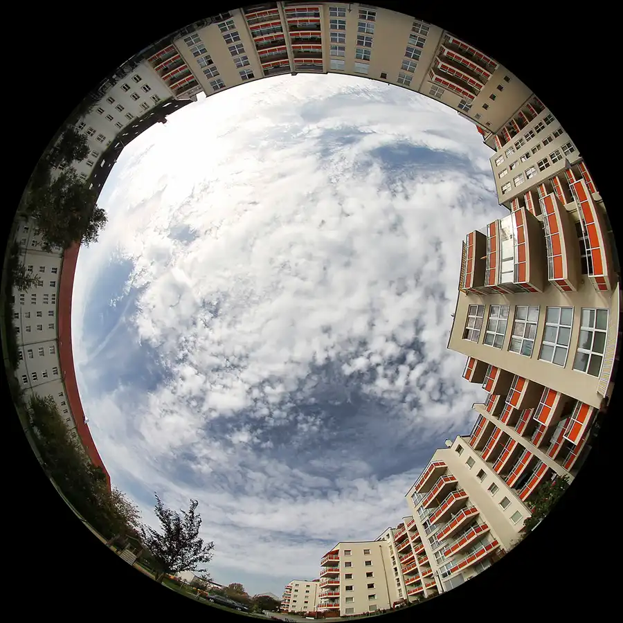 083 | 2011 | Berlin | Schöneicher Strasse | © carsten riede fotografie