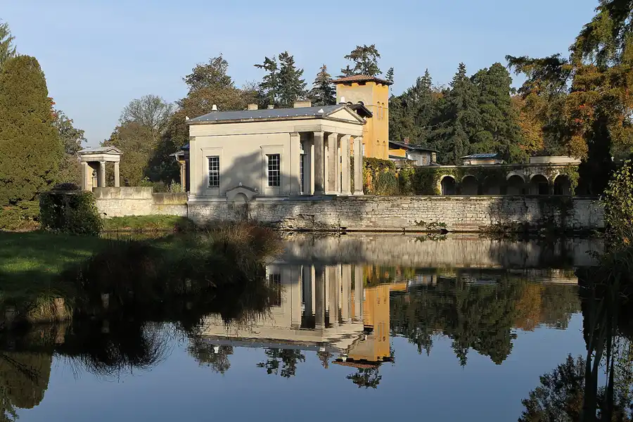 021 | 2011 | Potsdam | Park Charlottenhof – Römische Bäder | © carsten riede fotografie
