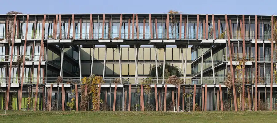 030 | 2011 | Berlin | Technologiepark WISTA | © carsten riede fotografie