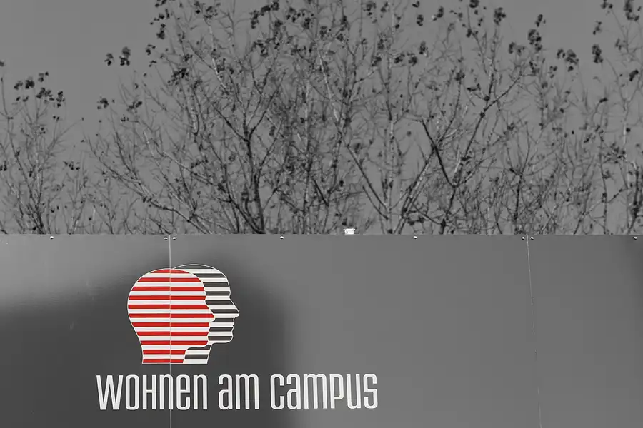 037 | 2011 | Berlin | Technologiepark WISTA | © carsten riede fotografie