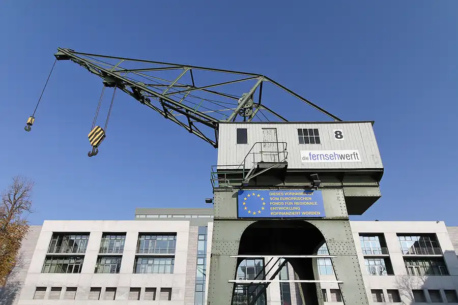 076 | 2011 | Berlin | Osthafen | © carsten riede fotografie