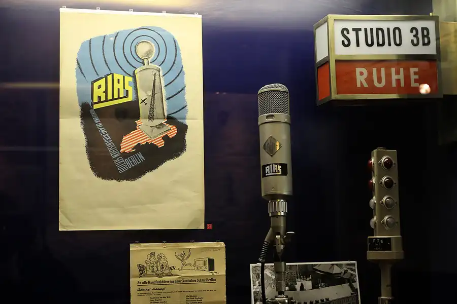 018 | 2011 | Berlin | Alliierten Museum | © carsten riede fotografie