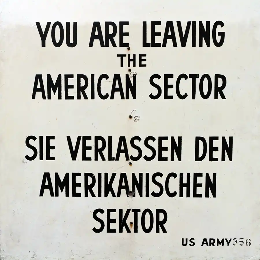 040 | 2011 | Berlin | Alliierten Museum | © carsten riede fotografie