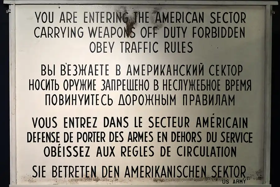 041 | 2011 | Berlin | Alliierten Museum | © carsten riede fotografie