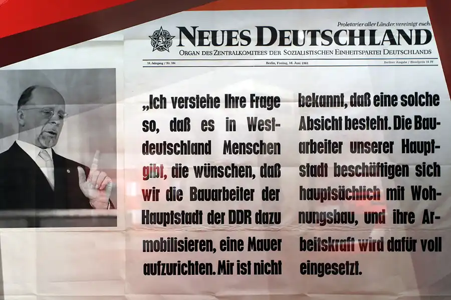 054 | 2011 | Berlin | Alliierten Museum | © carsten riede fotografie