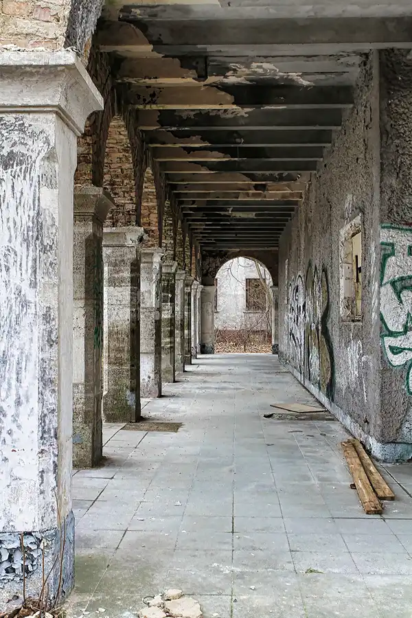 021 | 2011 | Döberitzer Heide | ehemalige russische Kasernen | © carsten riede fotografie