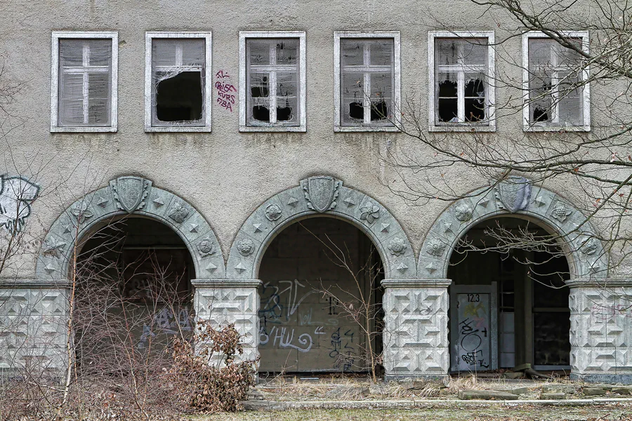 019 | 2011 | Döberitzer Heide | ehemalige russische Kasernen | © carsten riede fotografie