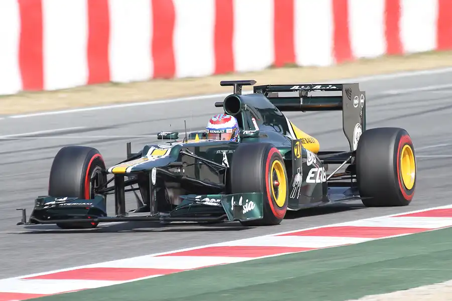 008 | 2012 | Barcelona | Caterham-Renault CT01 | Vitali Petrov | © carsten riede fotografie