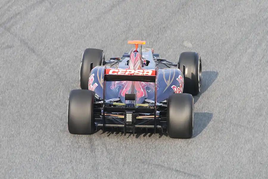 119 | 2012 | Barcelona | Toro Rosso-Ferrari STR7 | Daniel Ricciardo | © carsten riede fotografie