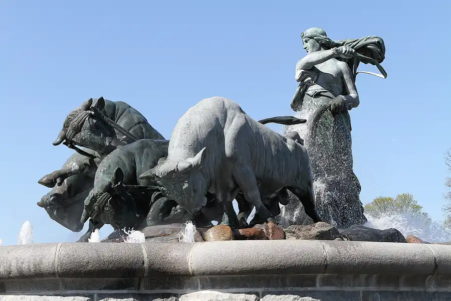 102 | 2012 | København | © carsten riede fotografie