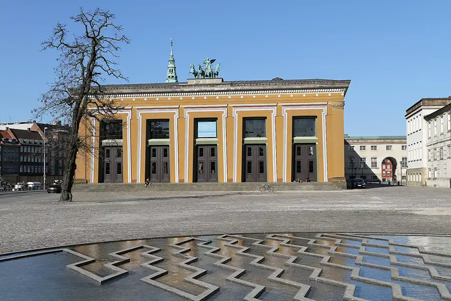 136 | 2012 | København | © carsten riede fotografie