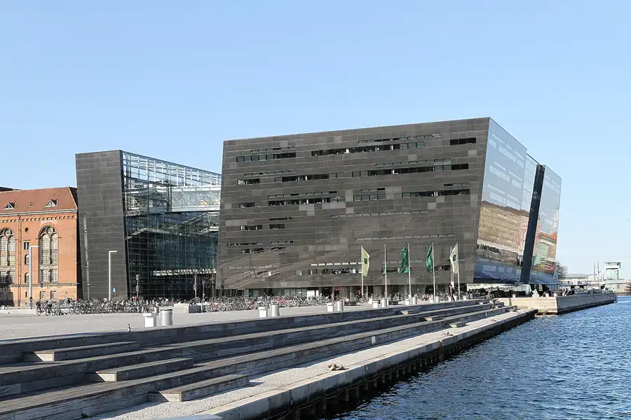 145 | 2012 | København | © carsten riede fotografie