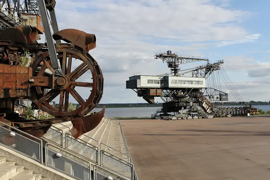 017 | 2012 | Ferropolis | Stadt aus Eisen | © carsten riede fotografie