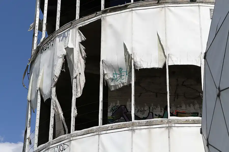 043 | 2012 | Berlin | Field Station Teufelsberg | © carsten riede fotografie