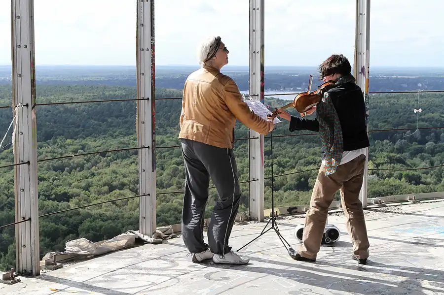 057 | 2012 | Berlin | Field Station Teufelsberg | © carsten riede fotografie
