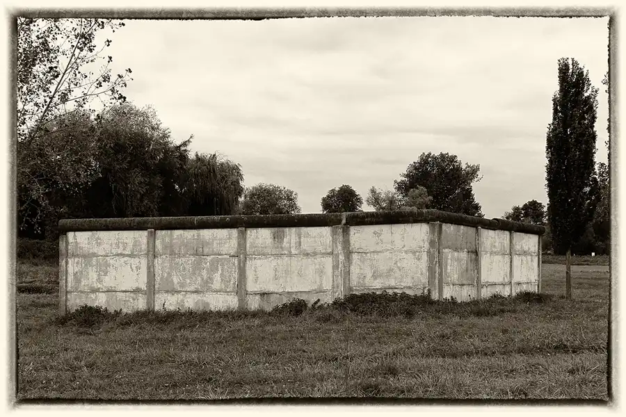 043 | 2012 | Hötensleben | Grenzdenkmal | © carsten riede fotografie