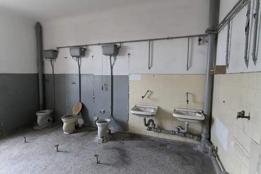 020 | 2012 | Wünsdorf | Das Haus der Offiziere – Hauptgebäude | © carsten riede fotografie