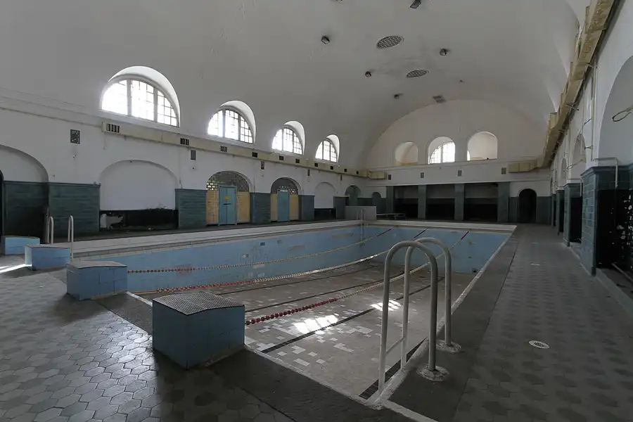 044 | 2012 | Wünsdorf | Das Haus der Offiziere – Badeanstalt | © carsten riede fotografie