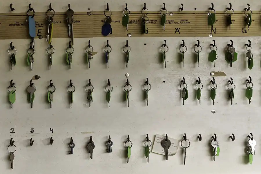 020 | 2012 | Frauenwald | Bunkermuseum – Ausweichführungsstelle der Bezirksverwaltung für Staatssicherheit Suhl | © carsten riede fotografie