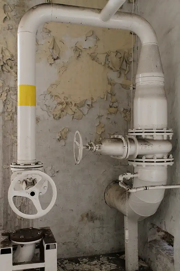 012 | 2012 | Berlin | Streetart im Backkombinat | © carsten riede fotografie