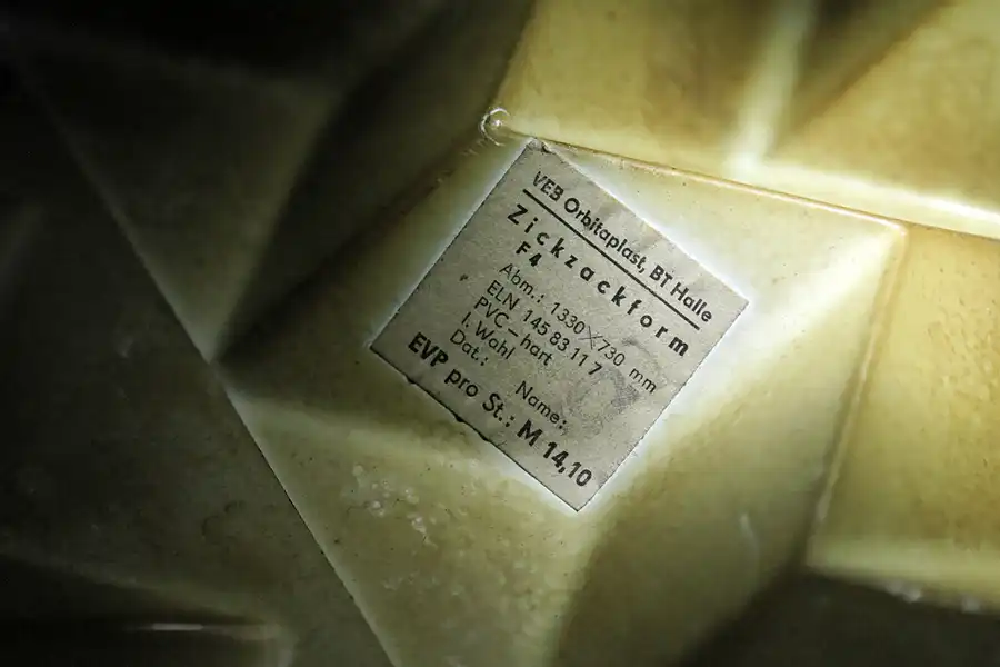 025 | 2012 | Berlin | Streetart im Backkombinat | © carsten riede fotografie