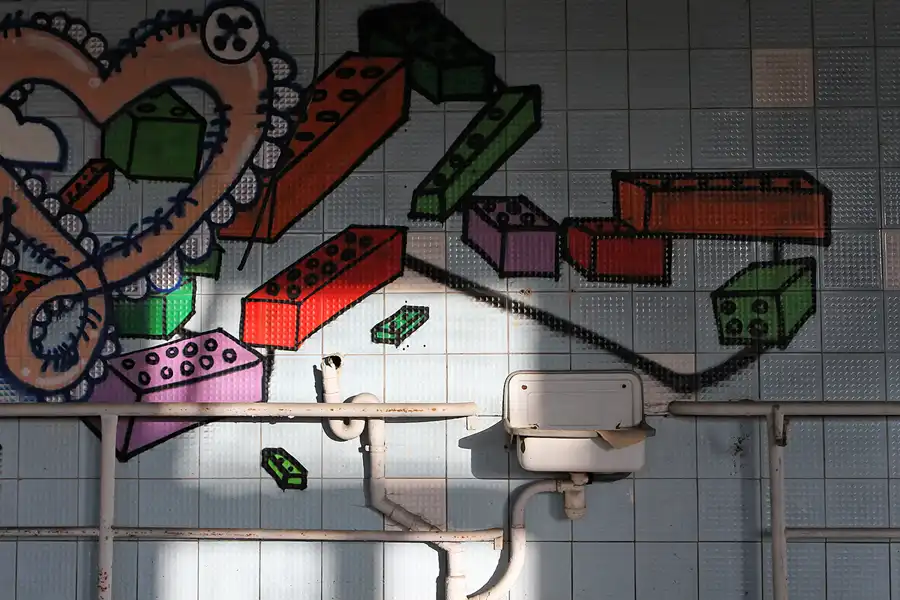 037 | 2012 | Berlin | Streetart im Backkombinat | © carsten riede fotografie