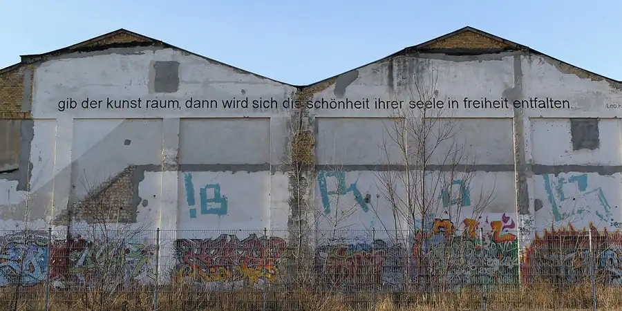 102 | 2012 | Berlin | Platz am Kaisersteg | © carsten riede fotografie