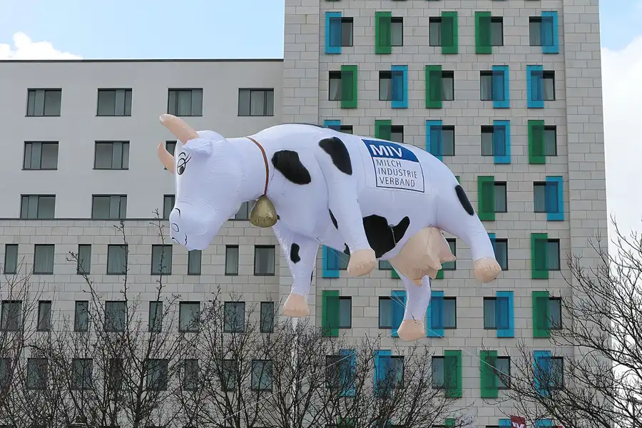 017 | 2013 | Berlin | Landsberger Allee/Storkower Strasse | © carsten riede fotografie