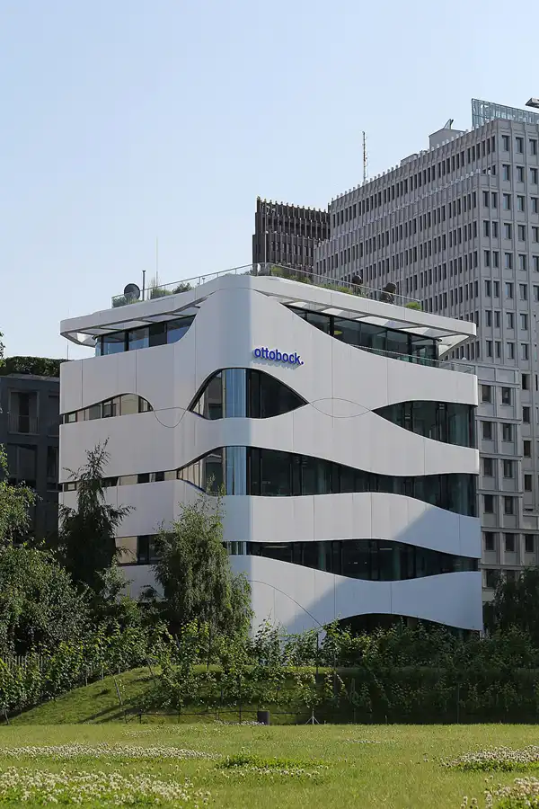 032 | 2013 | Berlin | Vossstrasse | © carsten riede fotografie