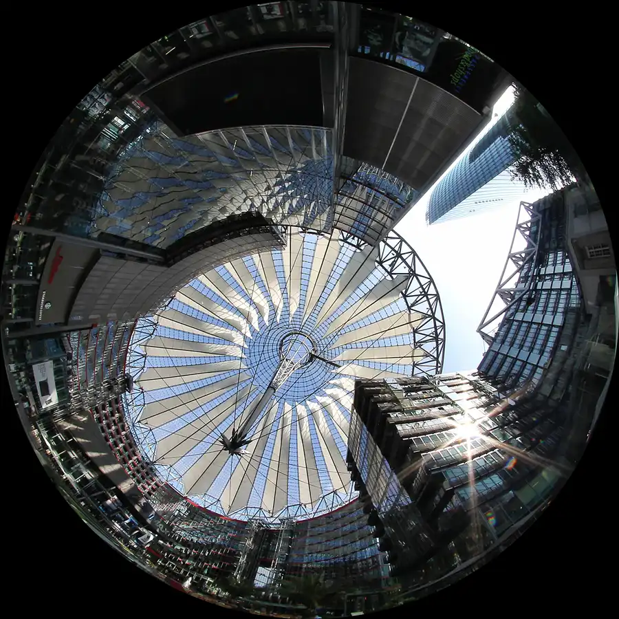 042 | 2013 | Berlin | Potsdamer Platz – Sony Center | © carsten riede fotografie