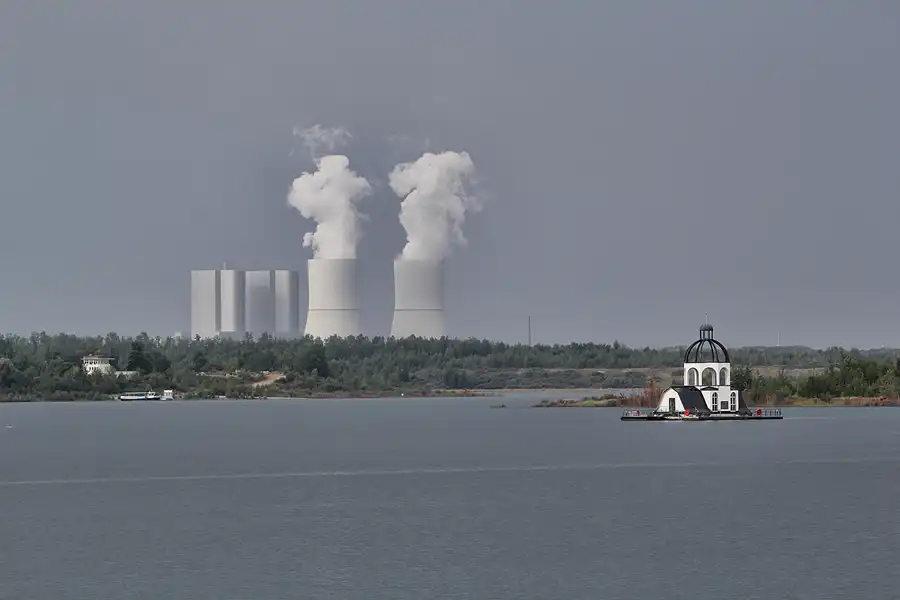049 | 2013 | Störmthaler See | Vineta auf dem Störmthaler See | © carsten riede fotografie