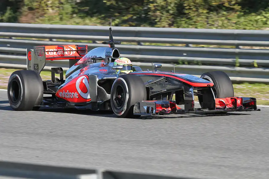 104 | 2013 | Jerez De La Frontera | McLaren-Mercedes Benz MP4-28 | Sergio Perez | © carsten riede fotografie